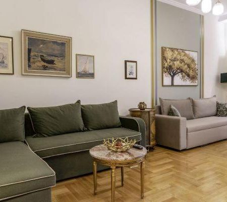 G102 Κεντρικό Πολυτελές Διαμέρισμα Apartment Volos Bagian luar foto