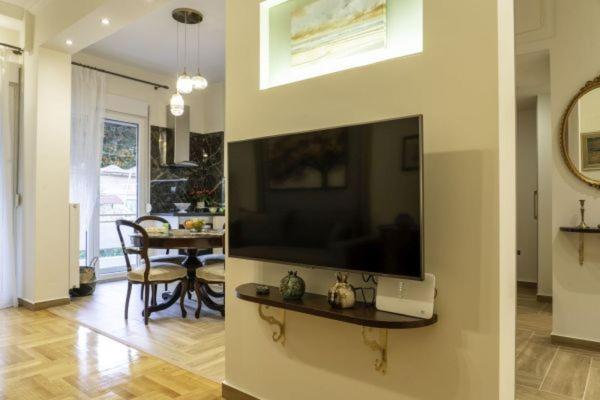 G102 Κεντρικό Πολυτελές Διαμέρισμα Apartment Volos Bagian luar foto