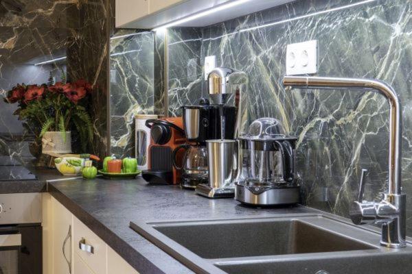 G102 Κεντρικό Πολυτελές Διαμέρισμα Apartment Volos Bagian luar foto